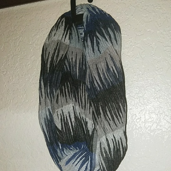 Scarf - Picture 1 of 1